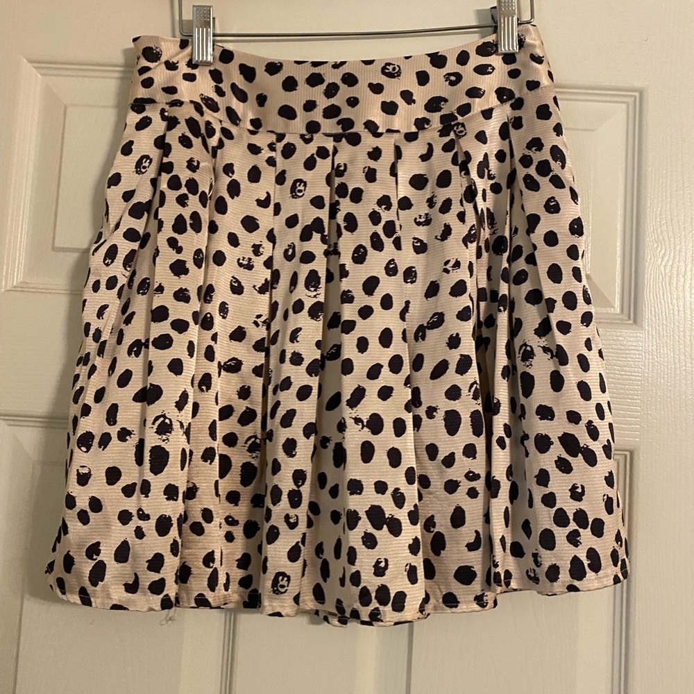 Paraella. Pleated  Polka Dot Skirt. Women’s. Zip Close. Medium.